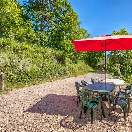 In Near Volcano Park, Cleaning Included Holiday home Pontgibaud